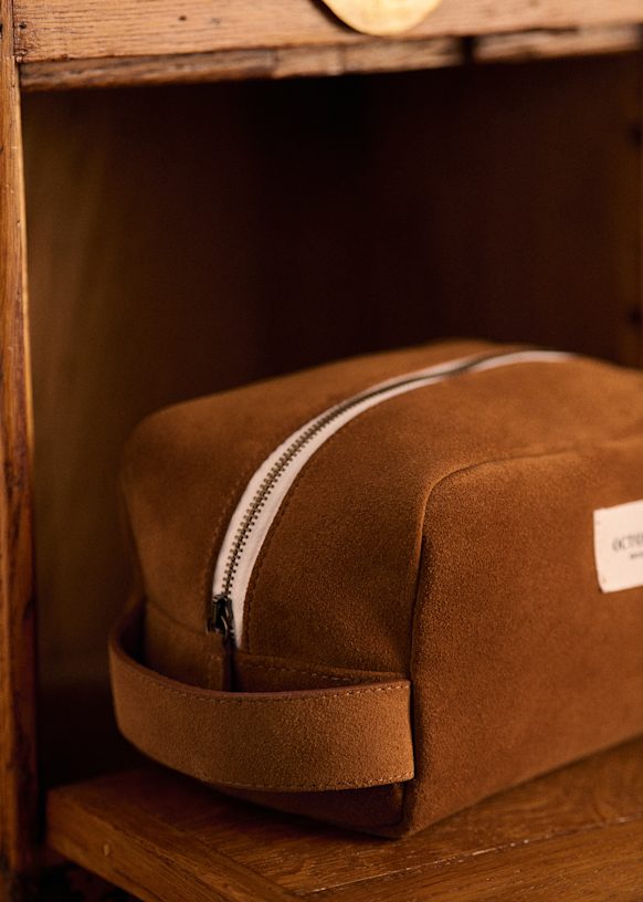 Twyman Leather Toiletry Bag